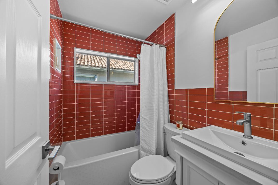 WELLINGTONS EDGE PAR 77 PH 1 - Residential