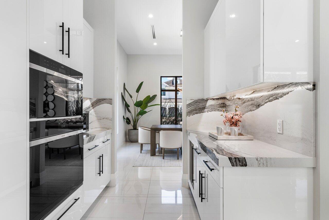 BOCA VILLAS - Residential