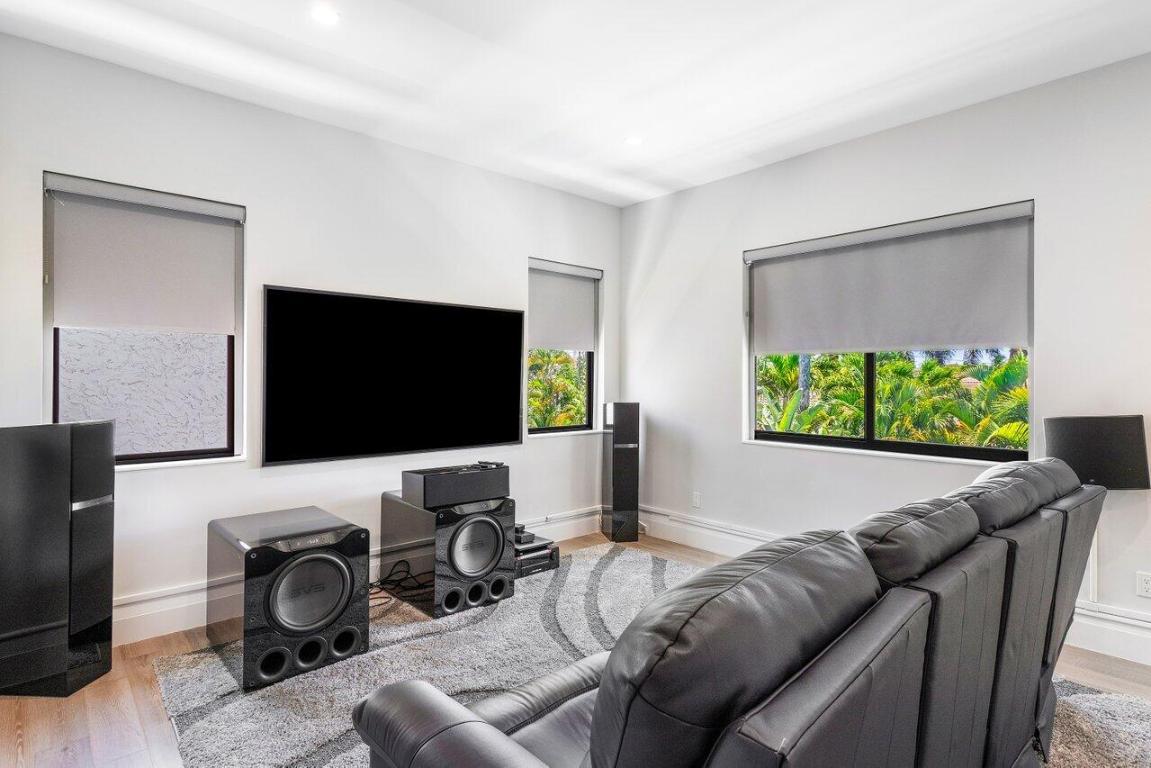 BOCA VILLAS - Residential