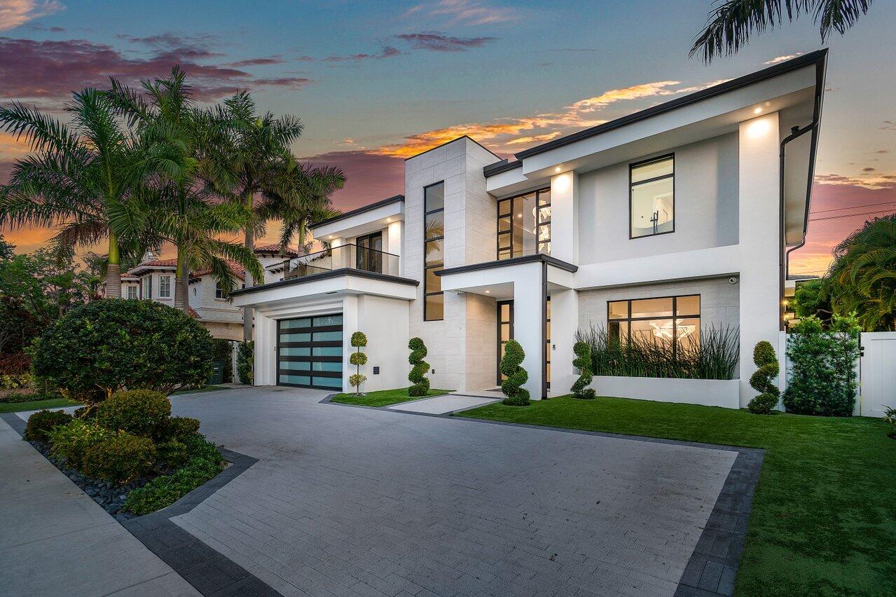 BOCA VILLAS - Residential
