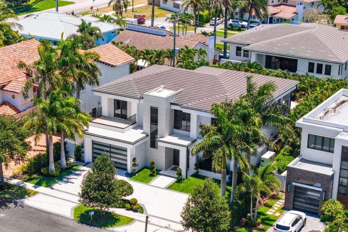 BOCA VILLAS - Residential