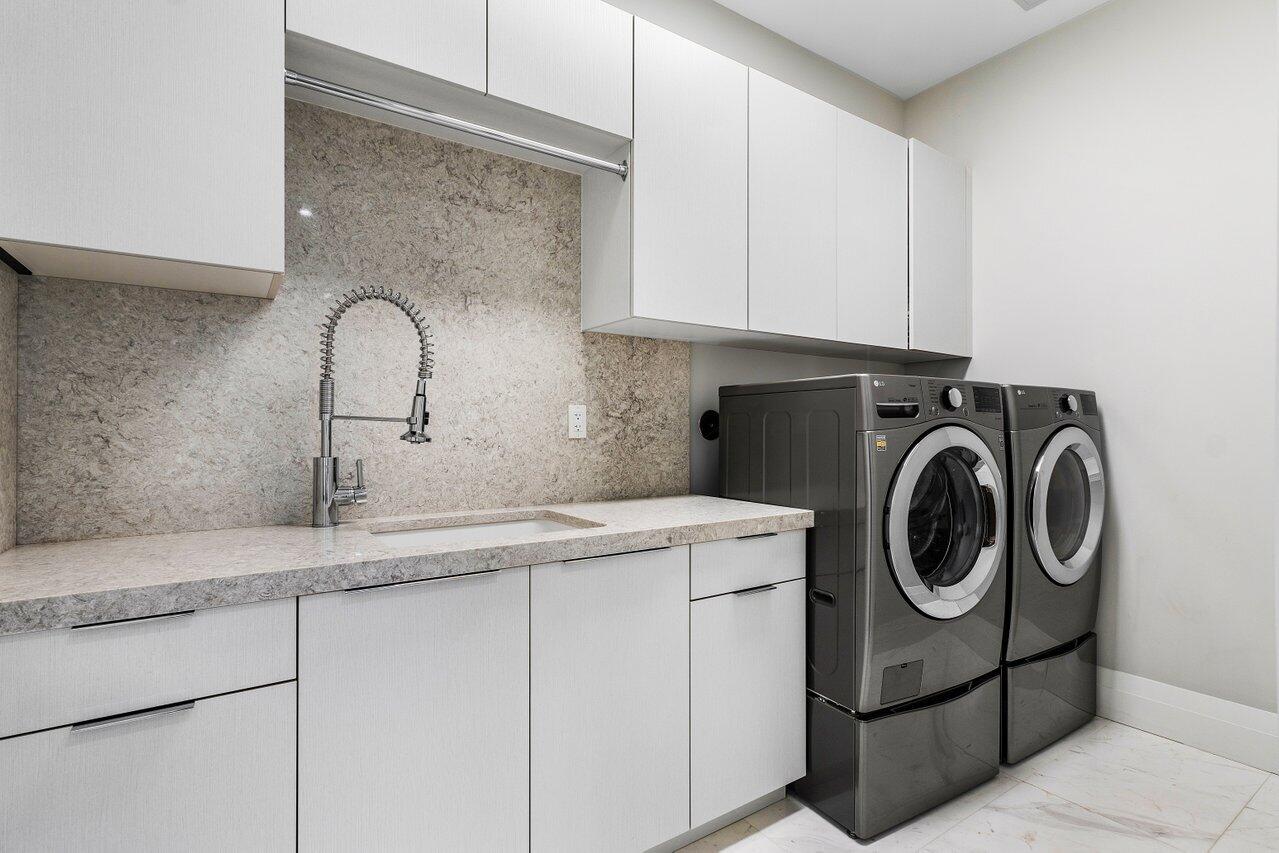 BOCA VILLAS - Residential