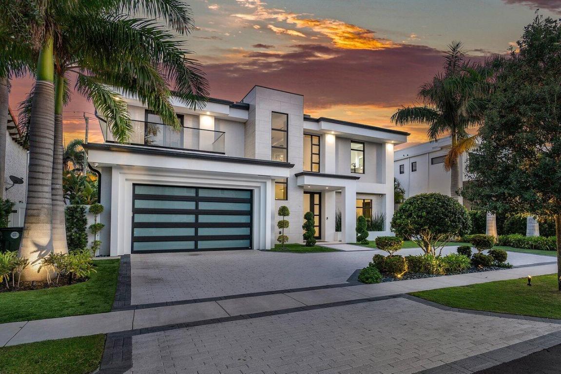 BOCA VILLAS - Residential