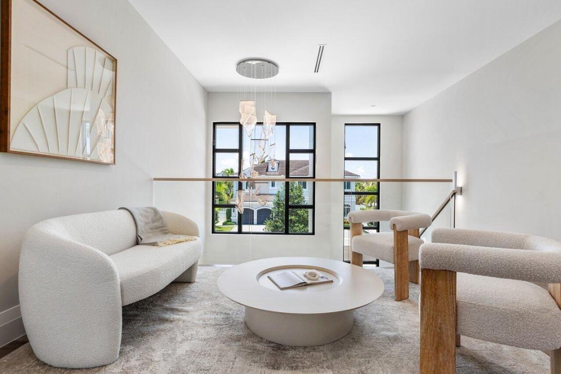 BOCA VILLAS - Residential