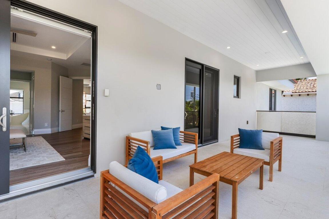 BOCA VILLAS - Residential