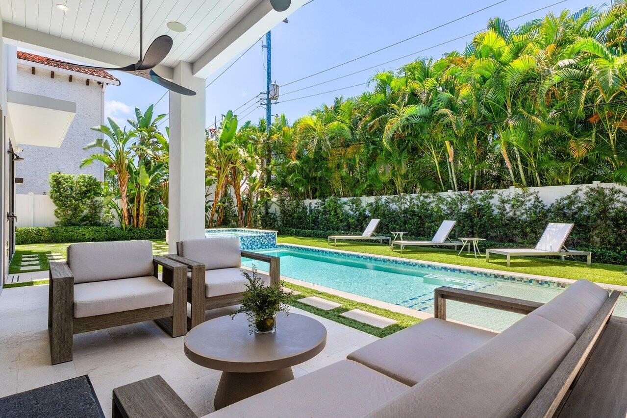 BOCA VILLAS - Residential