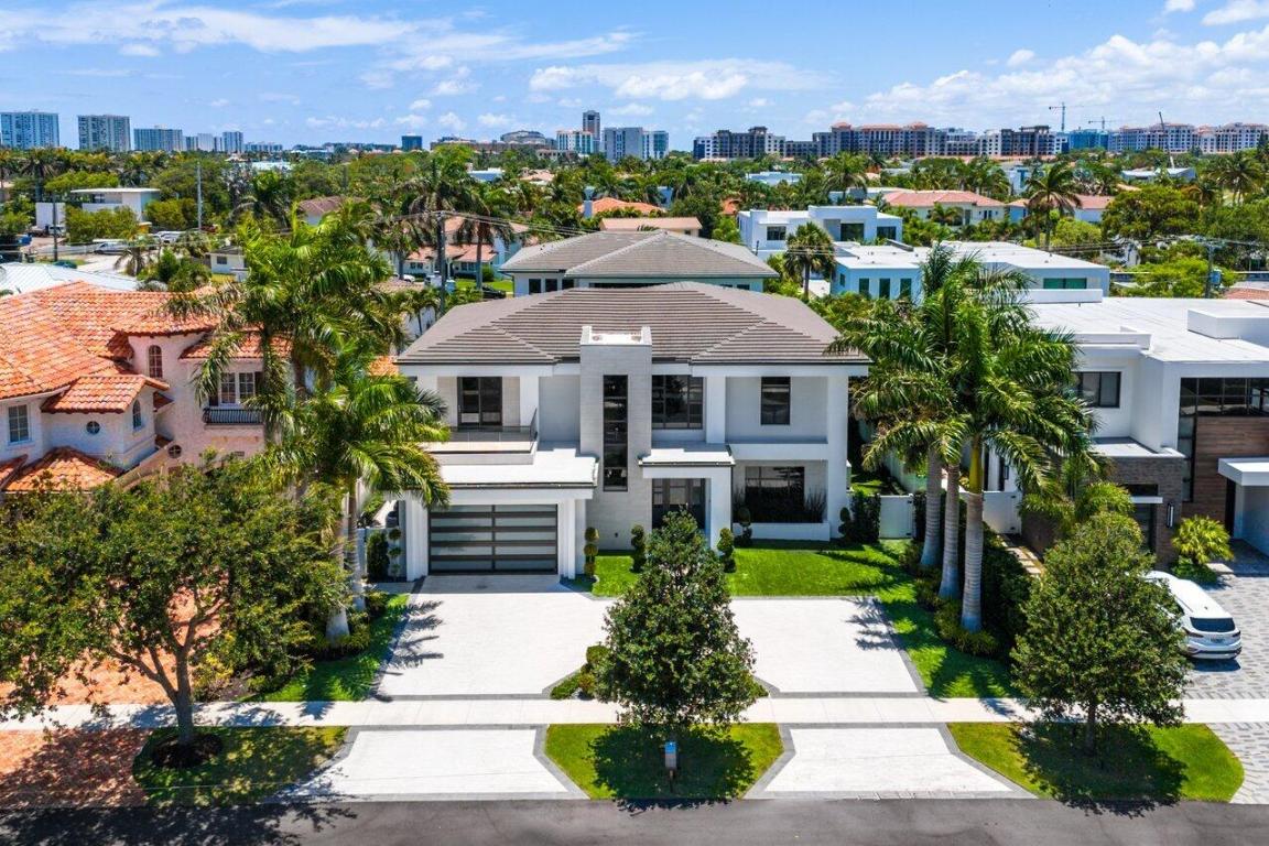 BOCA VILLAS - Residential