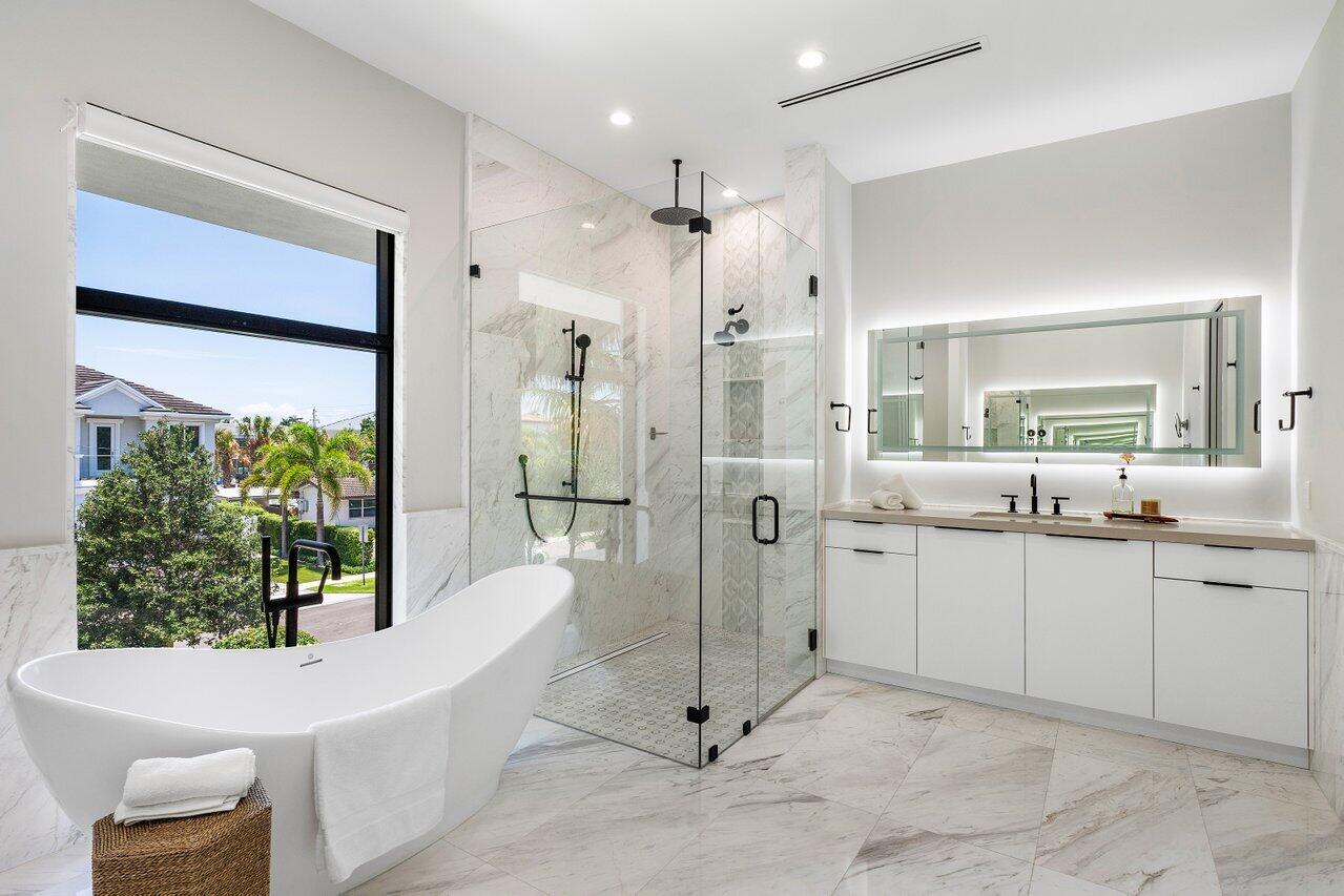 BOCA VILLAS - Residential