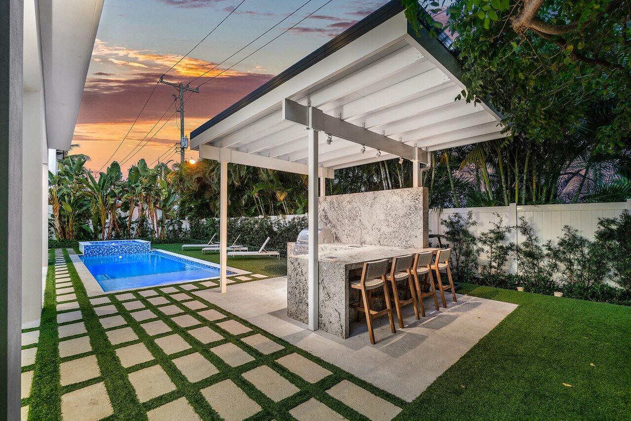 BOCA VILLAS - Residential