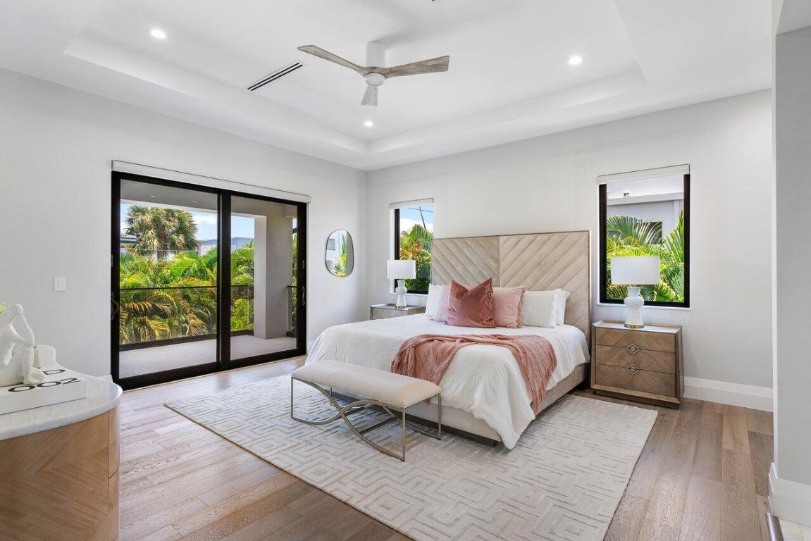 BOCA VILLAS - Residential