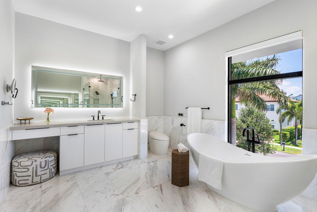 BOCA VILLAS - Residential