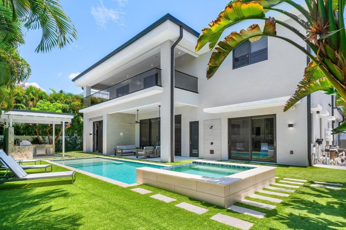 BOCA VILLAS - Residential