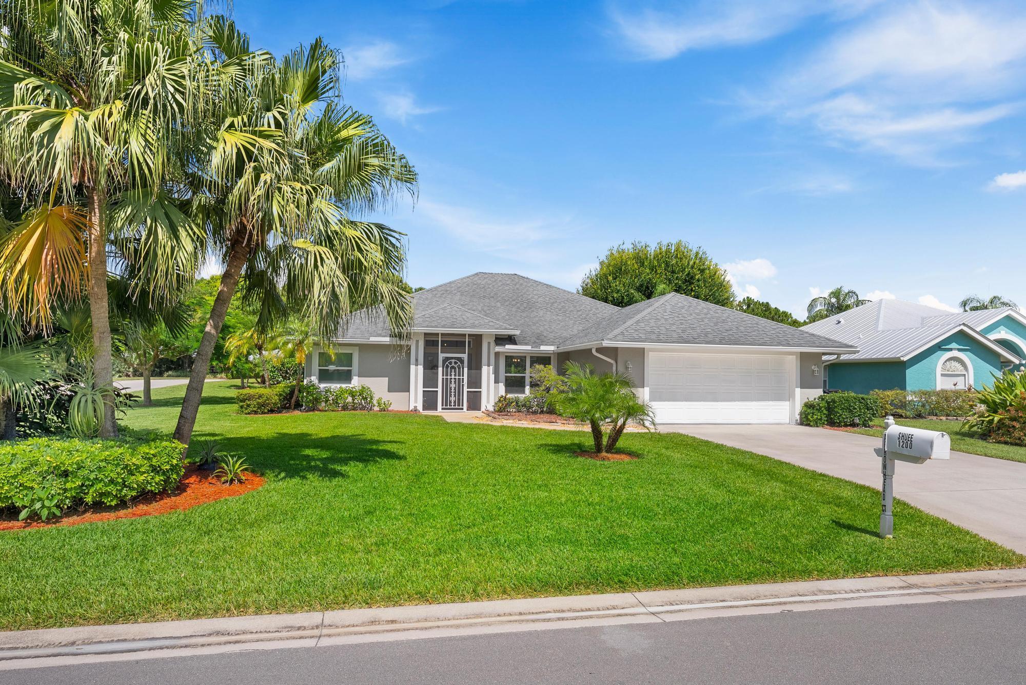 1200 SW Arrowhead Court, Palm City, FL, 34990/$610,000 1 1200 SW Arrowhead Court