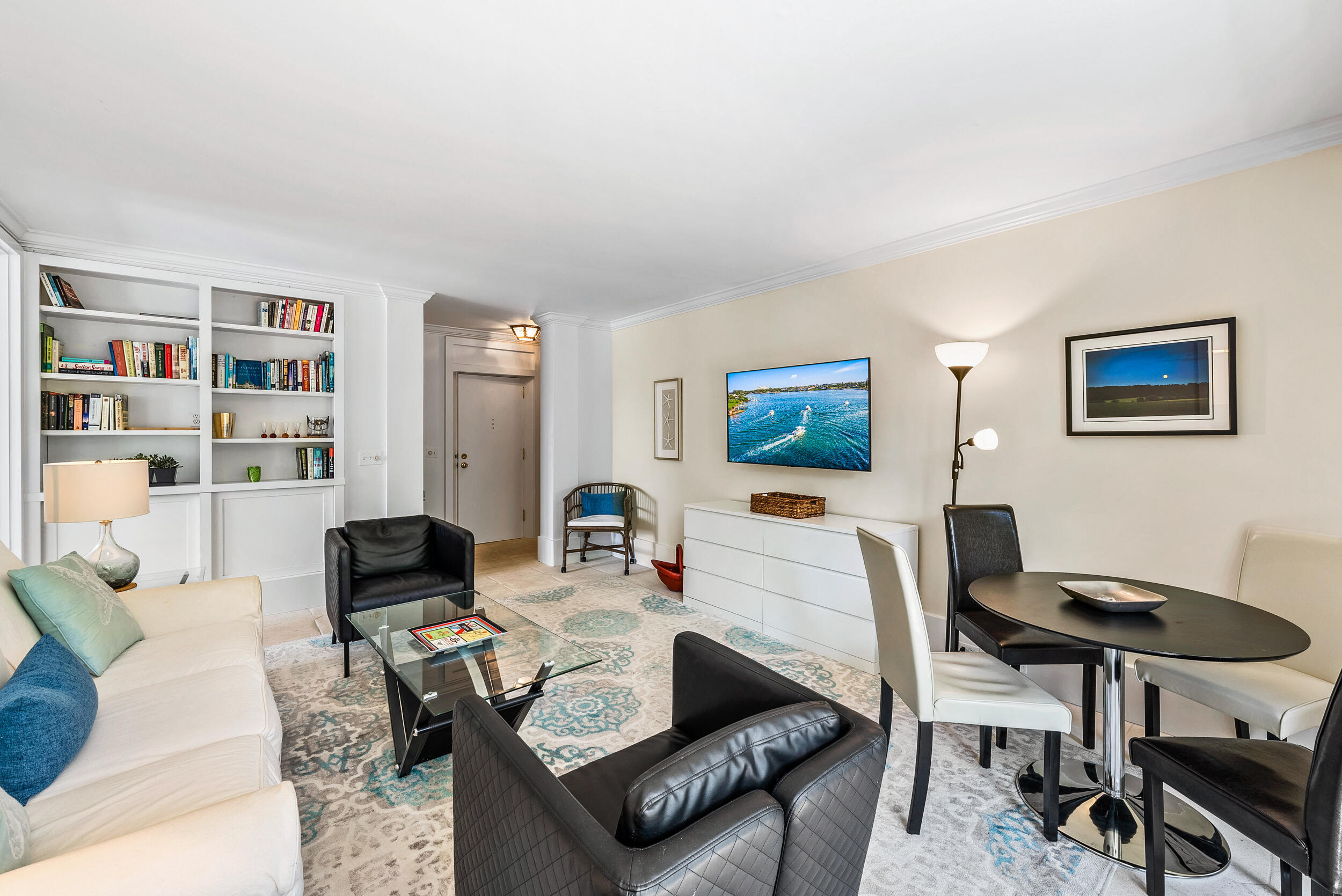 FOUR 55 WORTH AVE CORP - Residential Lease