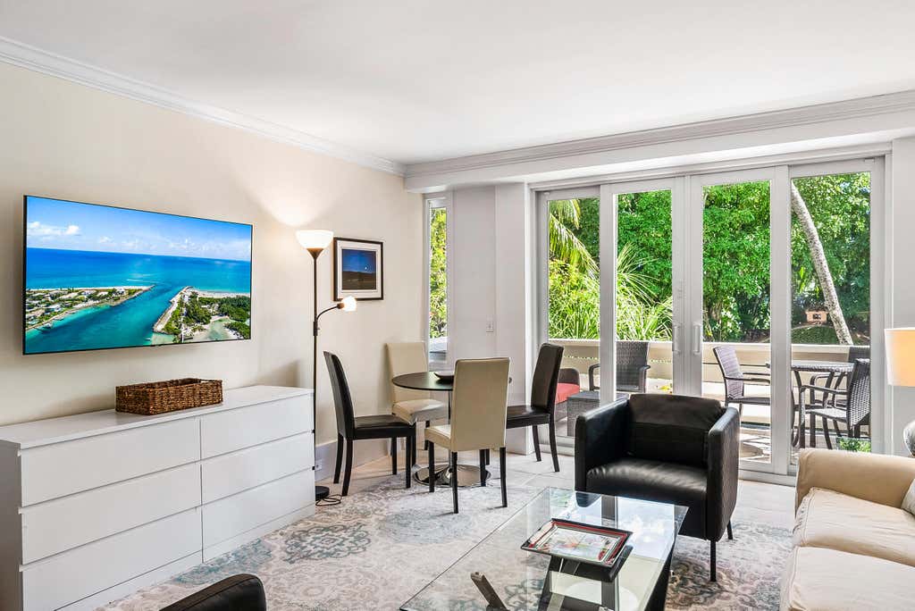 Photo of 455 Worth Avenue #201, Palm Beach, FL 33480 (MLS # B26028104)