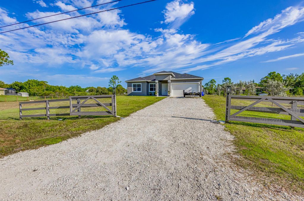 Photo of 18303 90th Street N, Loxahatchee, FL 33470 (MLS # R10919302)