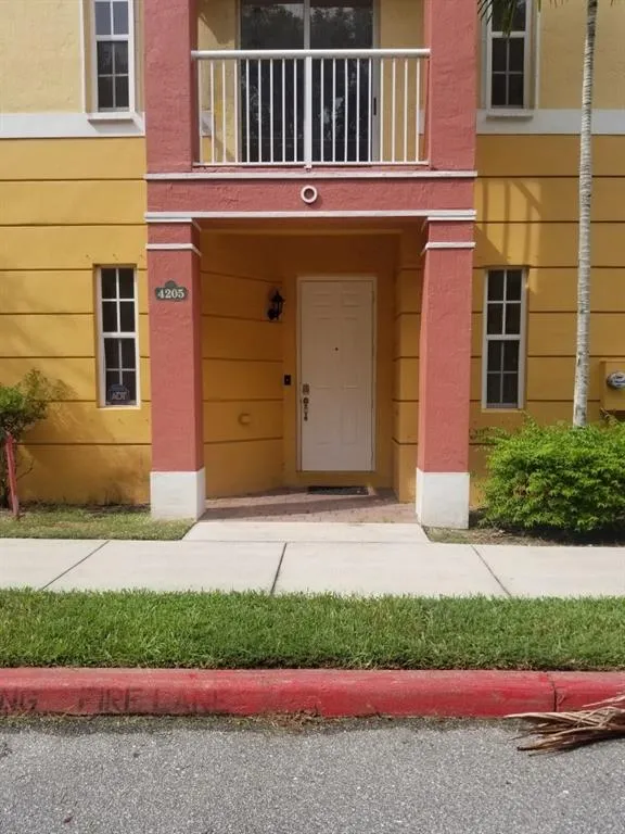 4205 Shoma Dr Unit 4205