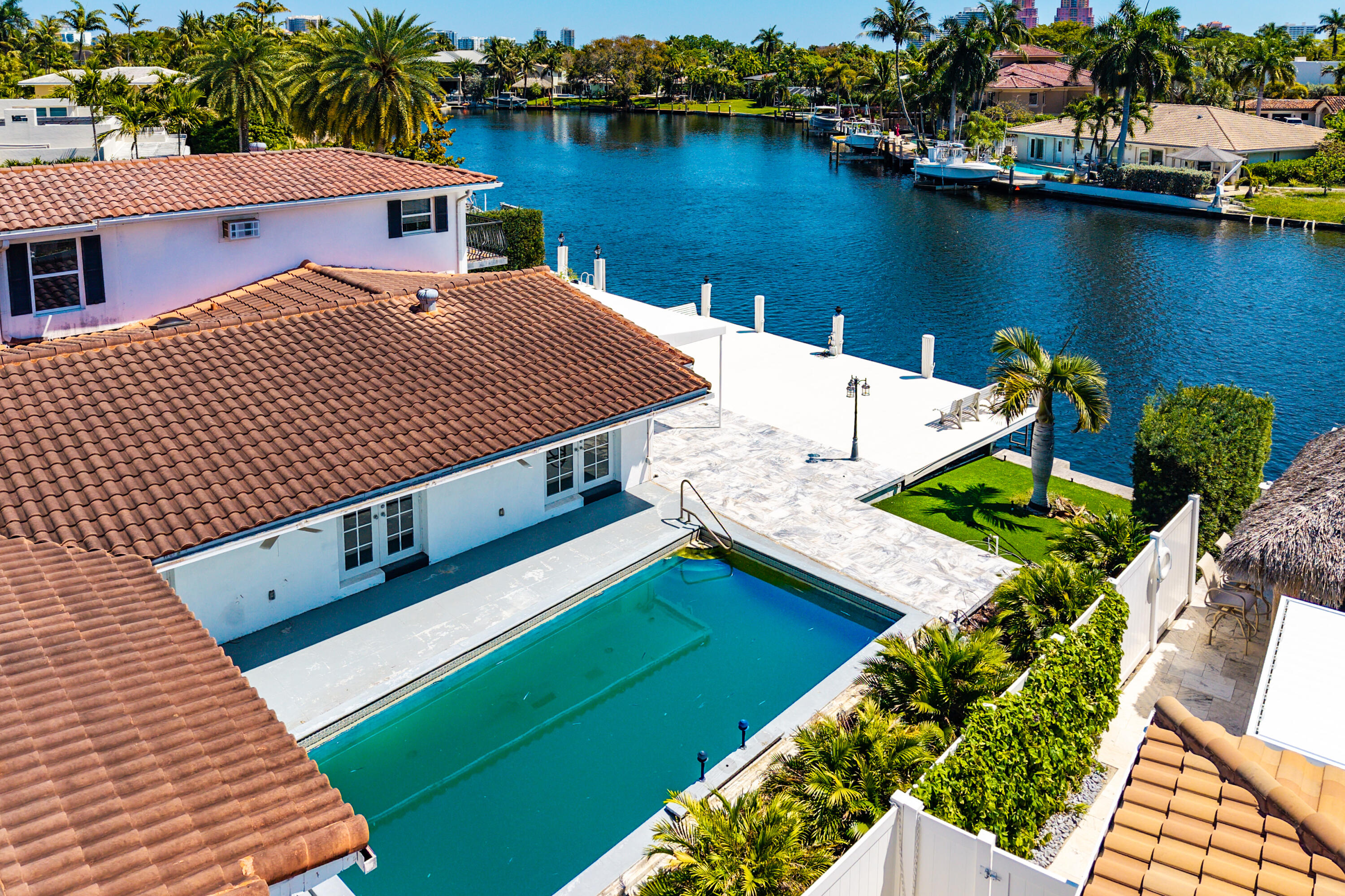 NORTH BAL HARBOUR - Residential