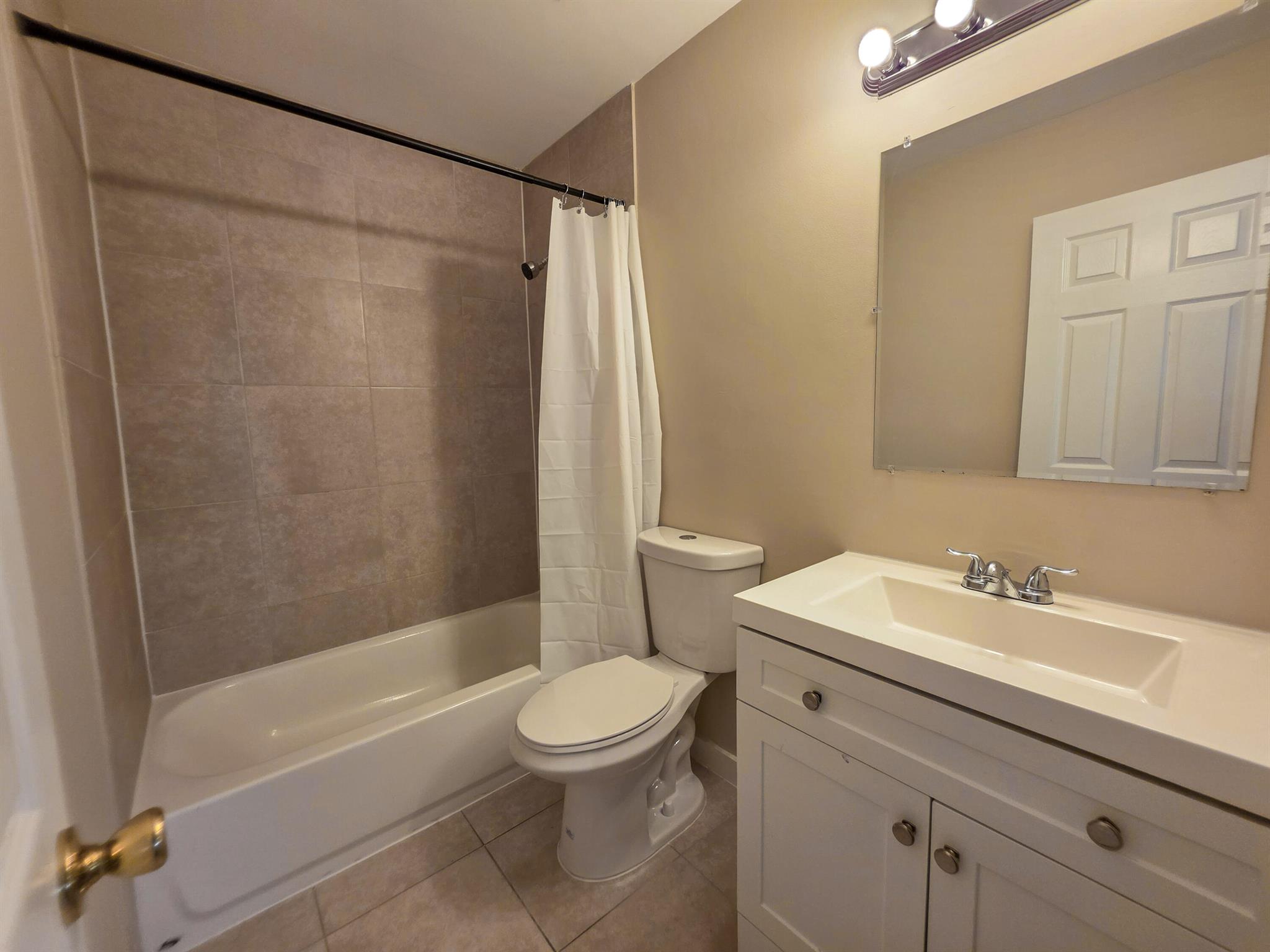 CANALAKE REPLAT - Residential Lease