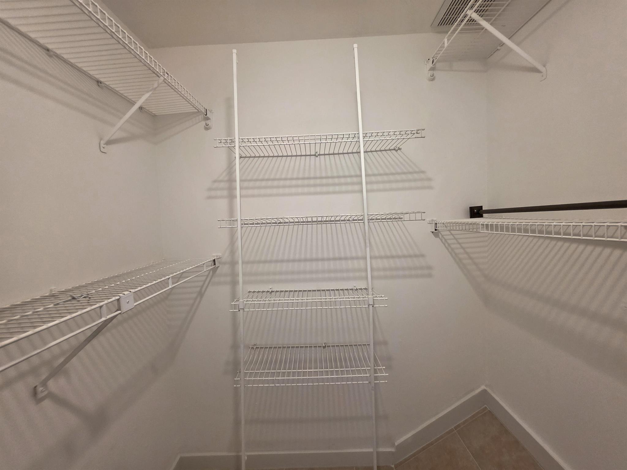 CANALAKE REPLAT - Residential Lease