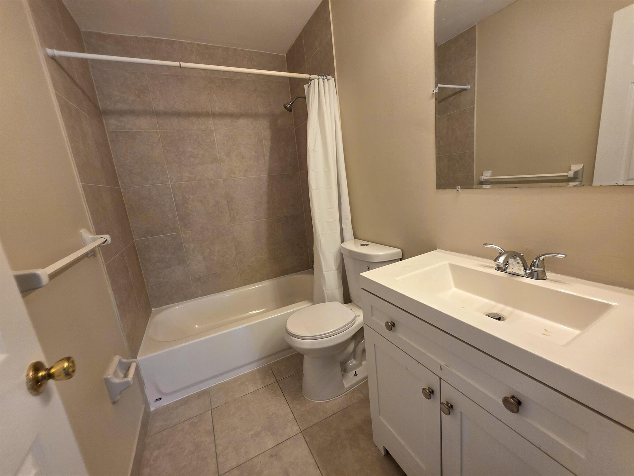 CANALAKE REPLAT - Residential Lease