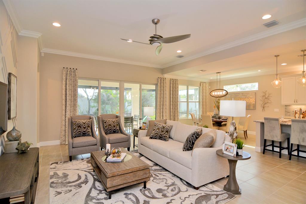 SEGOVIA LAKES PD REPLAT - Residential