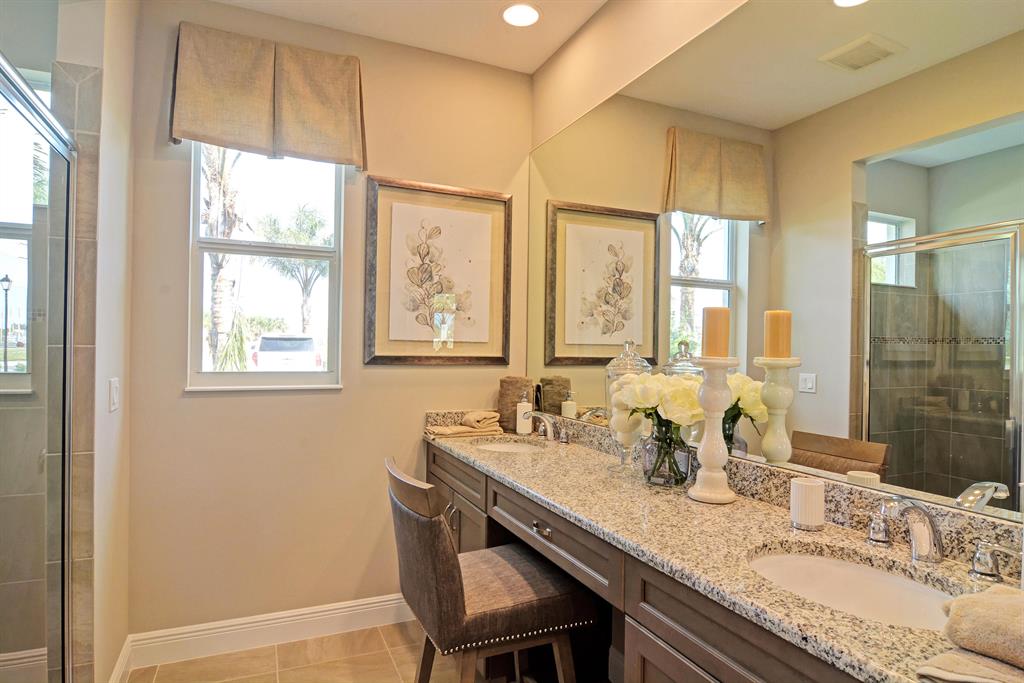 SEGOVIA LAKES PD REPLAT - Residential