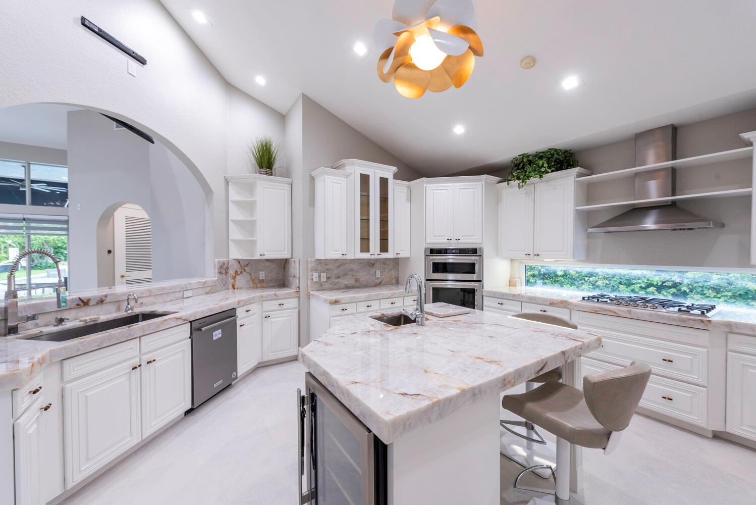 WALKER'S CAY/BOCA BAY COL - Residential Lease