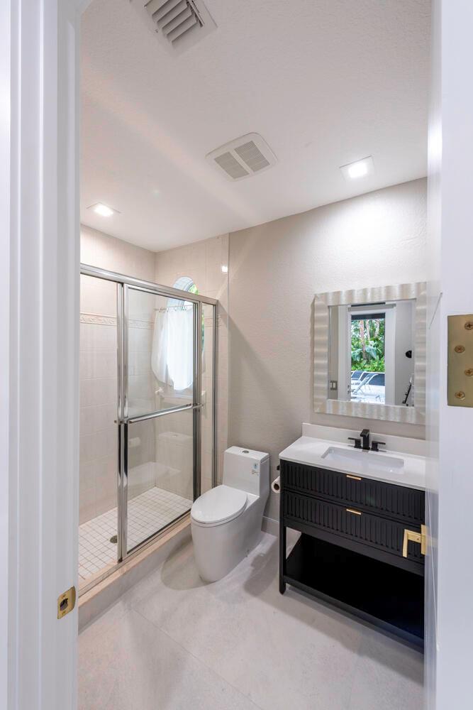 WALKER'S CAY/BOCA BAY COL - Residential Lease