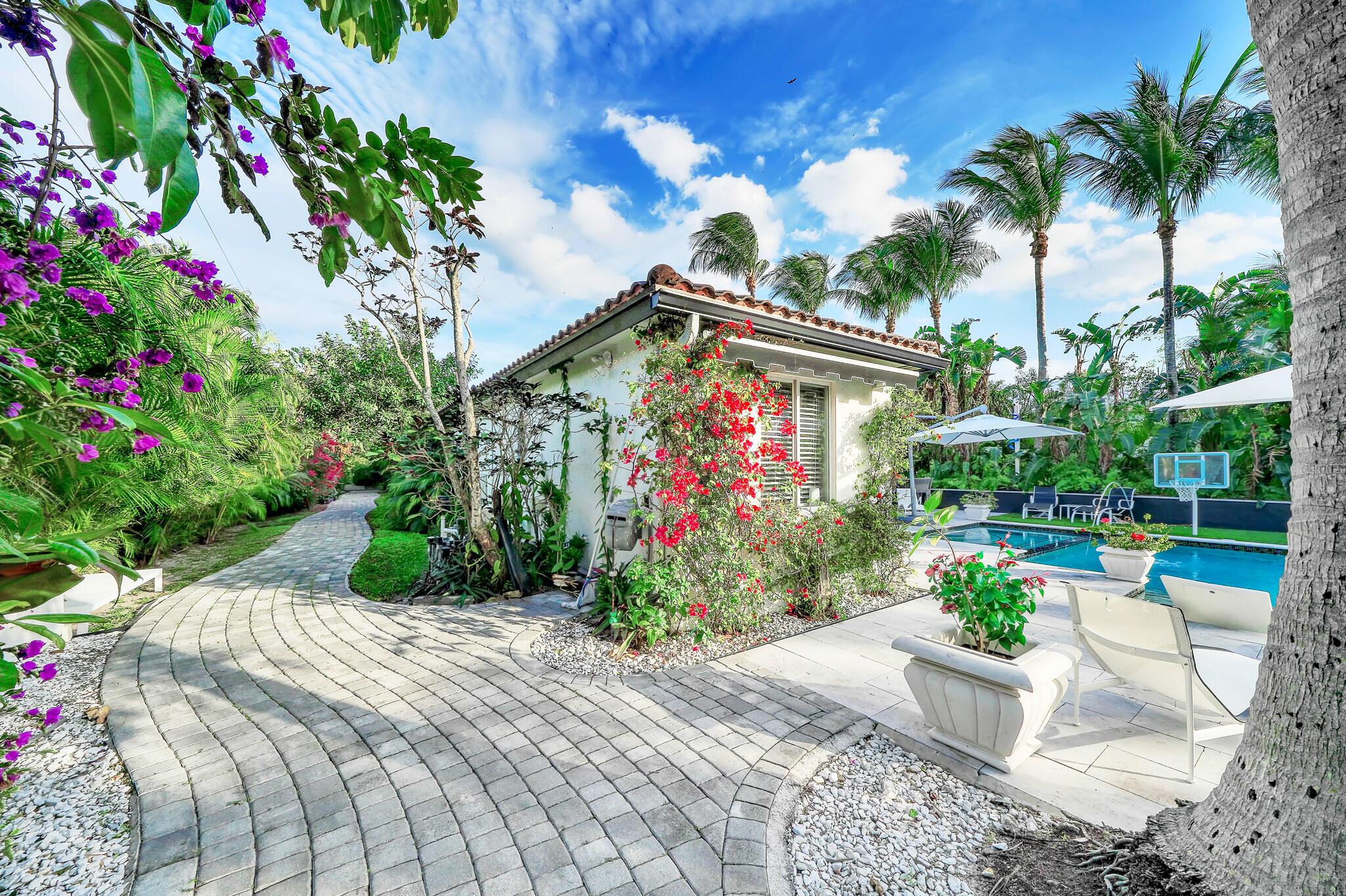 WALKER'S CAY/BOCA BAY COL - Residential Lease