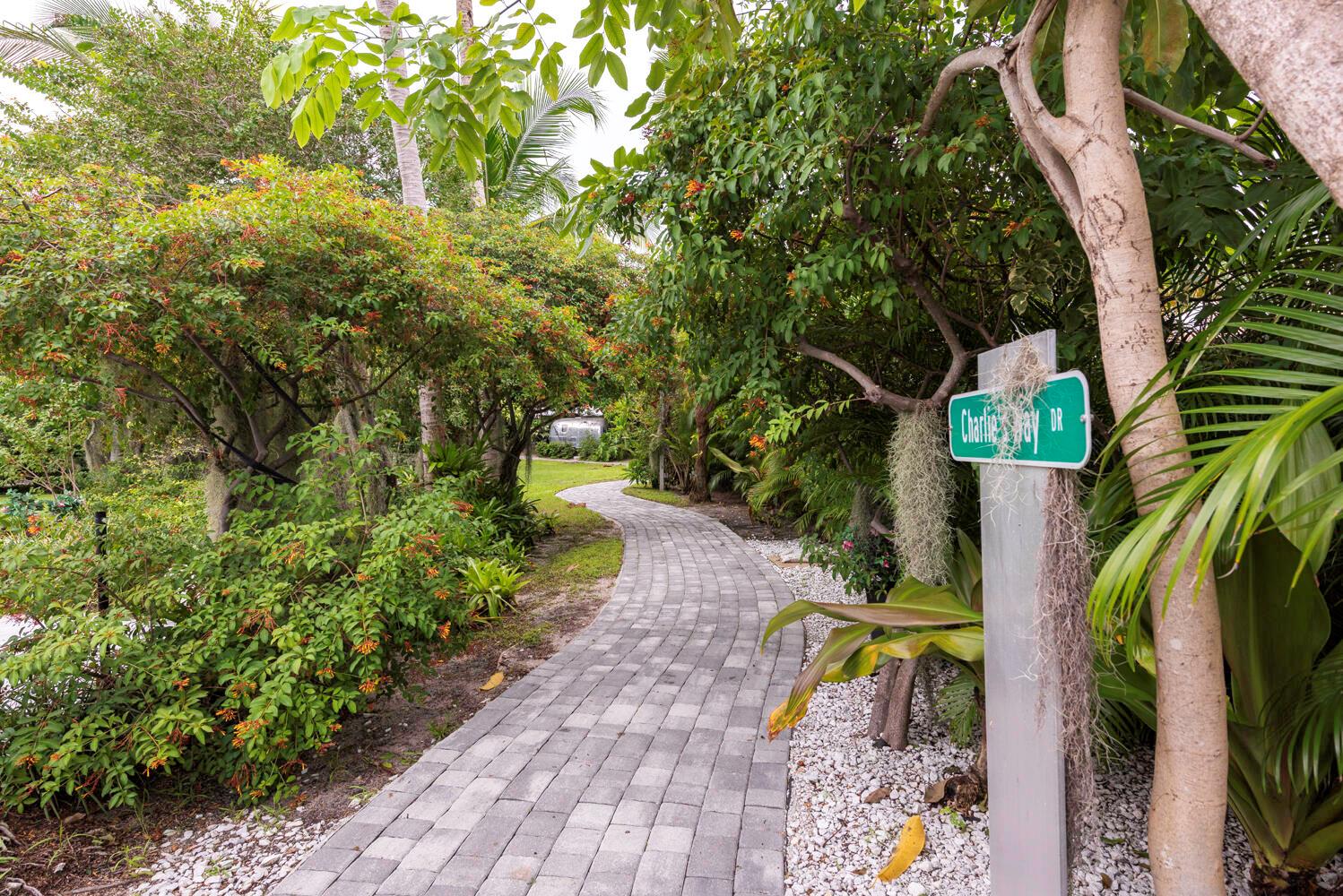 WALKER'S CAY/BOCA BAY COL - Residential Lease