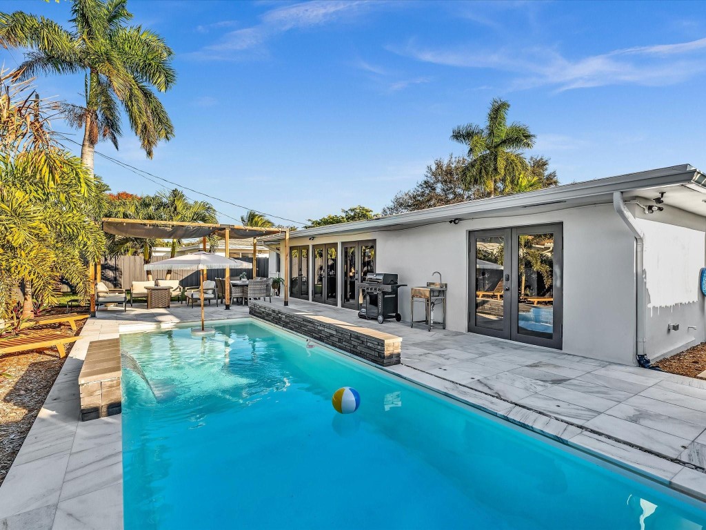 IMPERIAL POINT 2 SEC - Residential