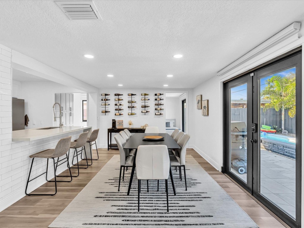 IMPERIAL POINT 2 SEC - Residential