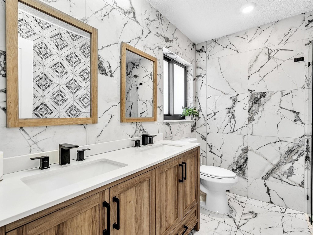 IMPERIAL POINT 2 SEC - Residential