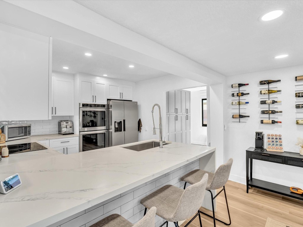 IMPERIAL POINT 2 SEC - Residential