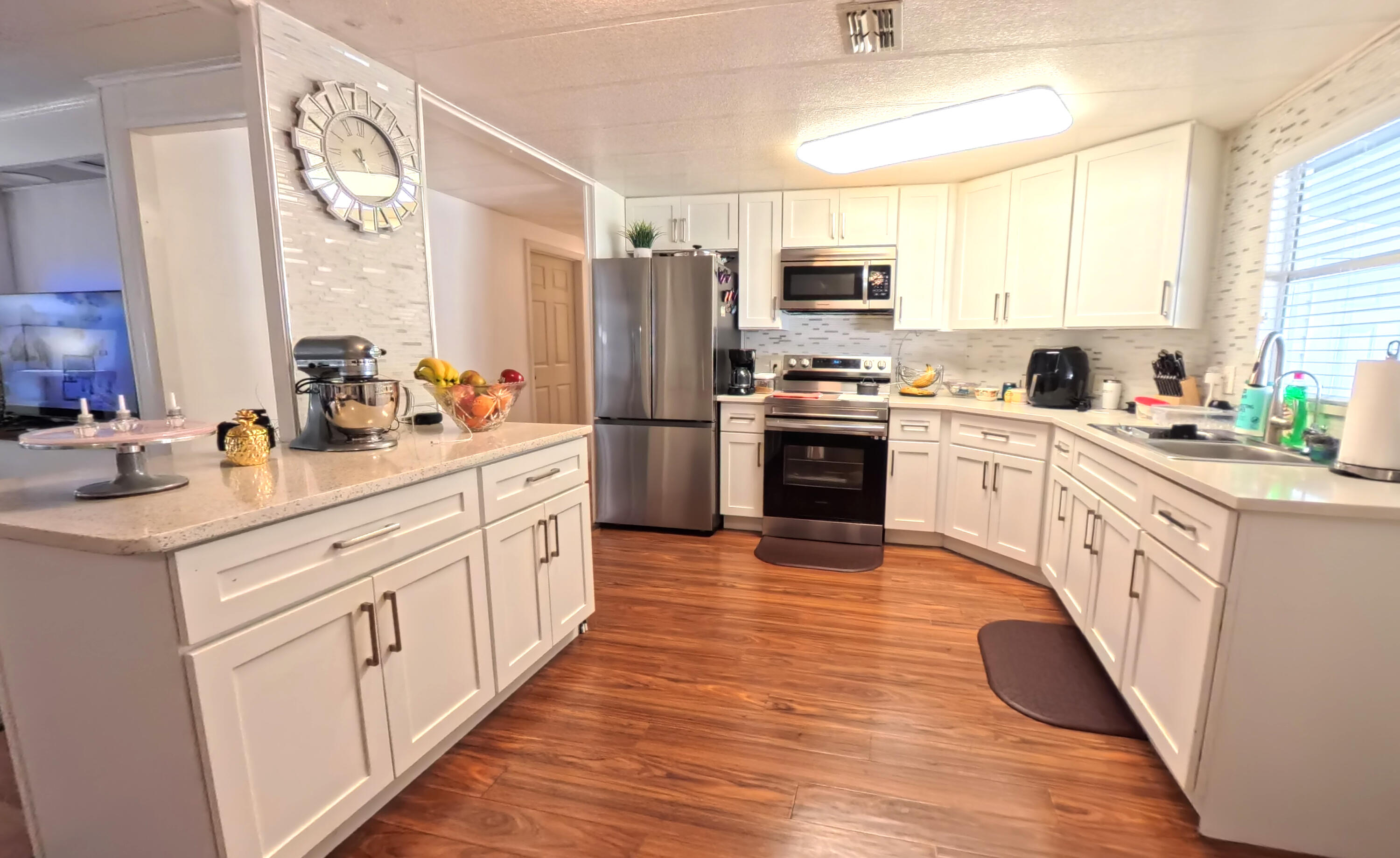 PALM BEACH COLONY - Residential