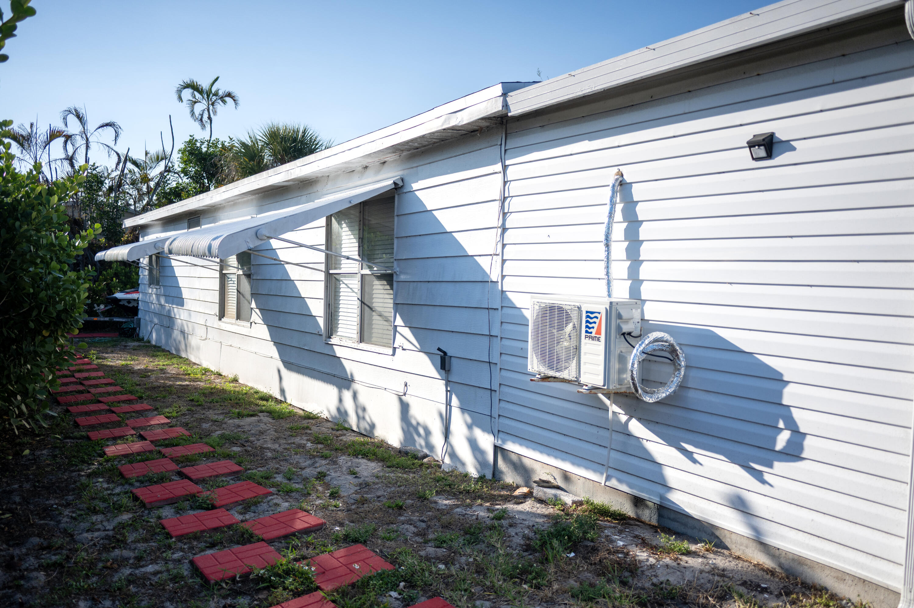 PALM BEACH COLONY - Residential