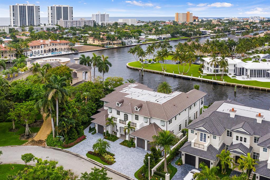 ROYAL PALM YACHT & COUNTRY CLUB - Residential