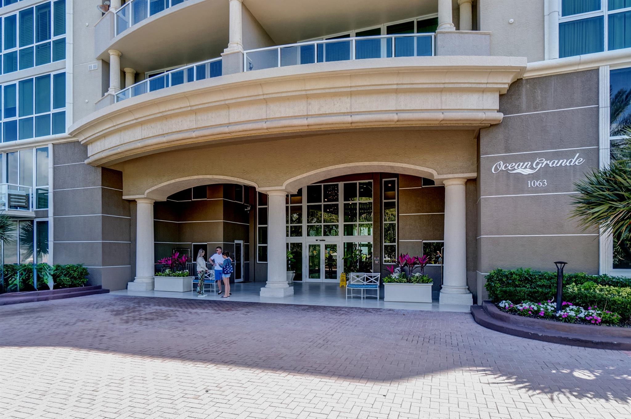 OCEAN GRANDE BEACH & MARI - Residential