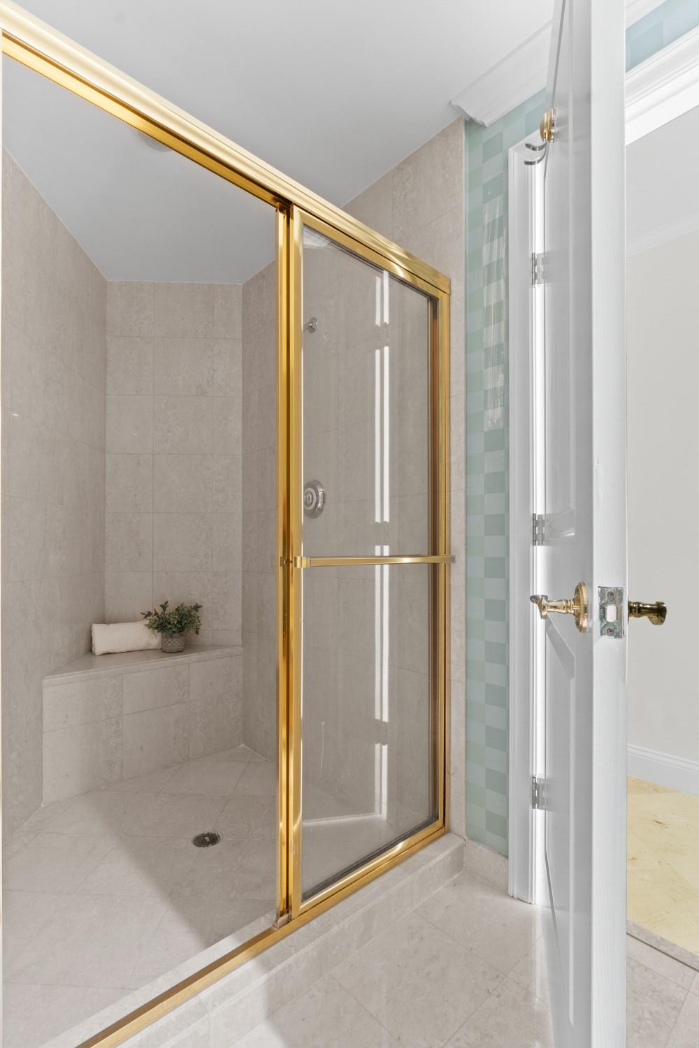 OCEAN GRANDE BEACH & MARI - Residential