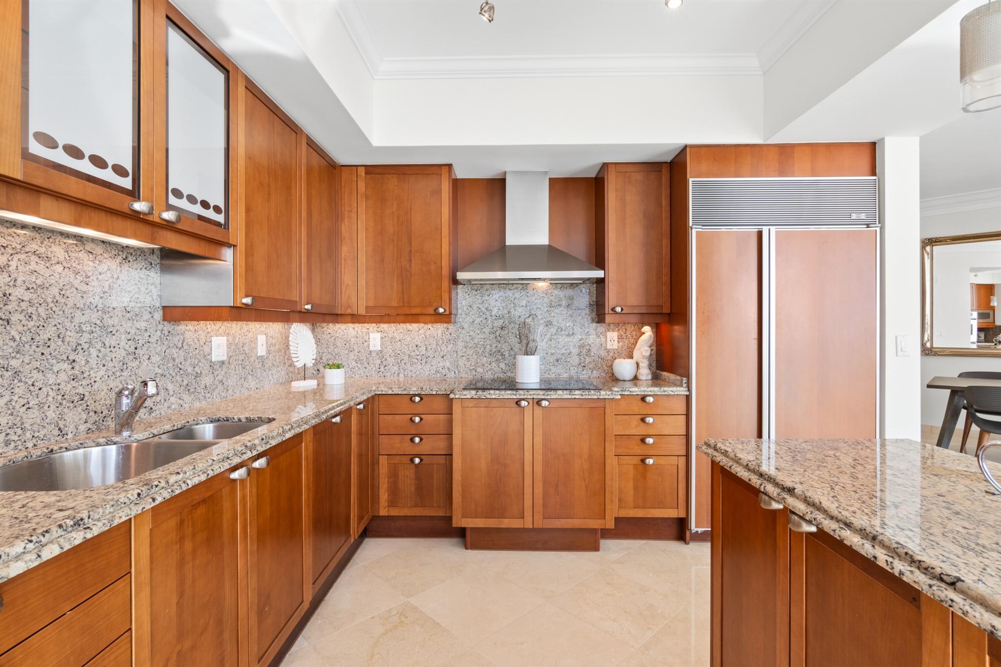 OCEAN GRANDE BEACH & MARI - Residential