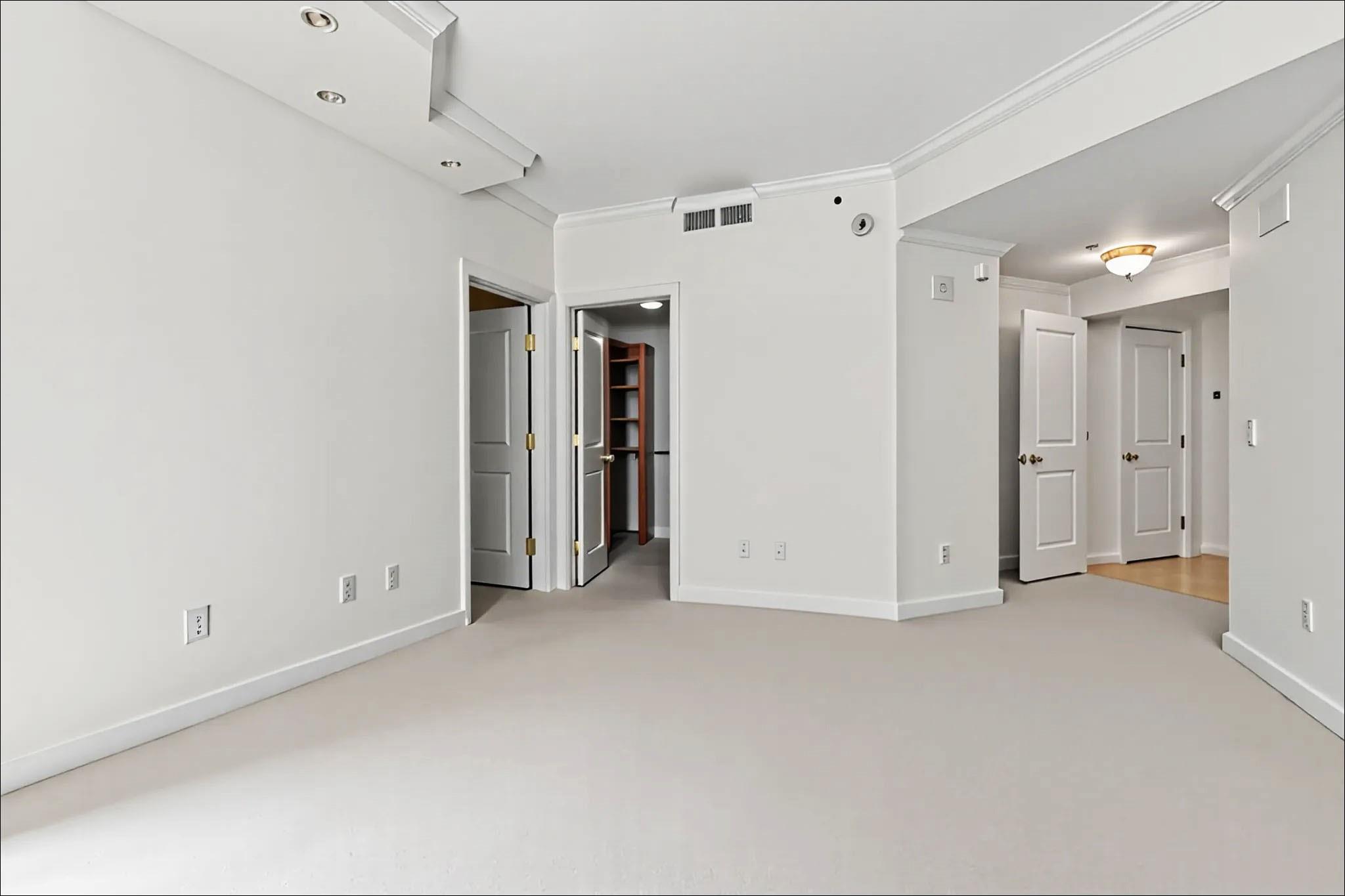 OCEAN GRANDE BEACH & MARI - Residential