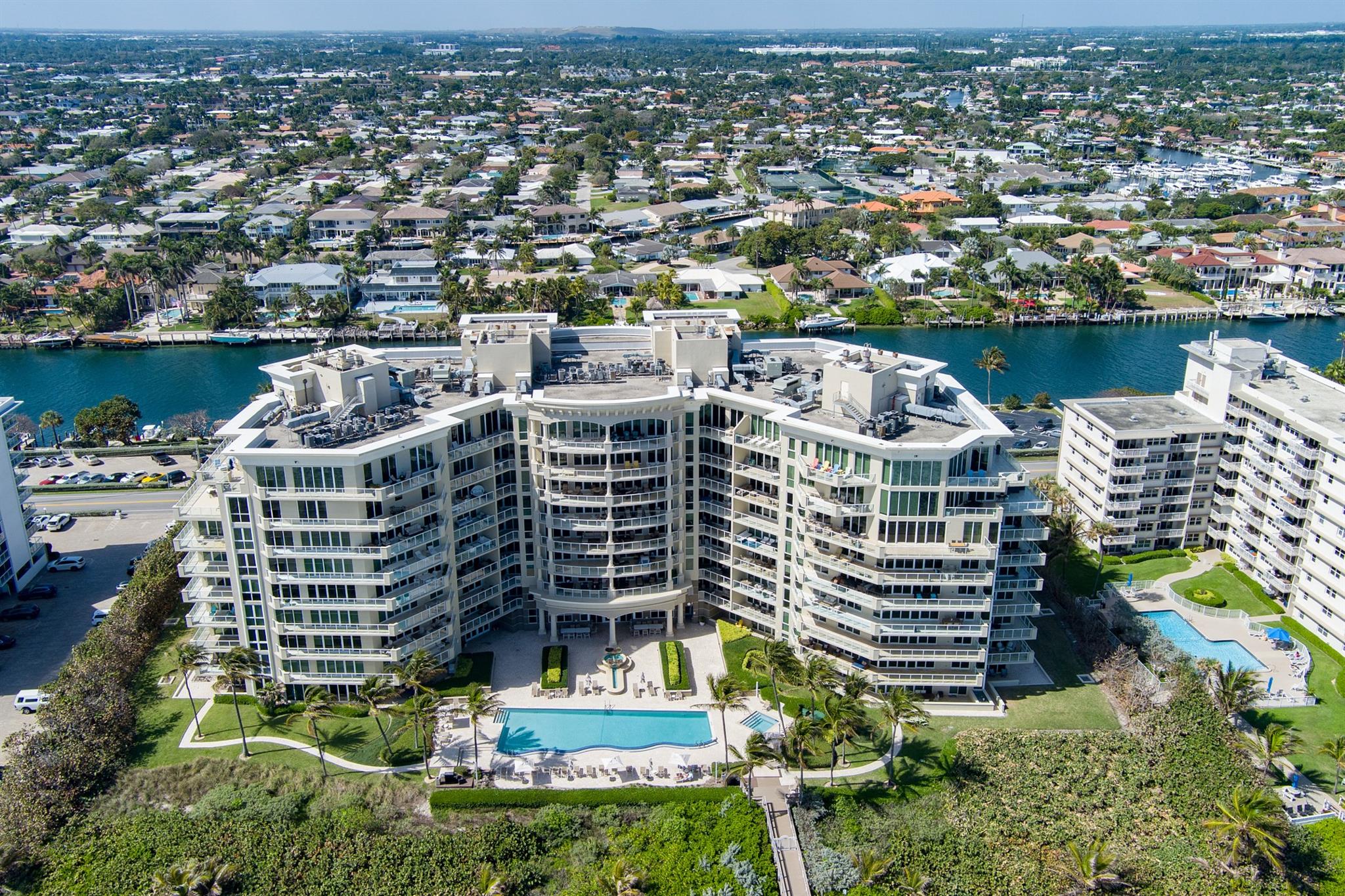 OCEAN GRANDE BEACH & MARI - Residential