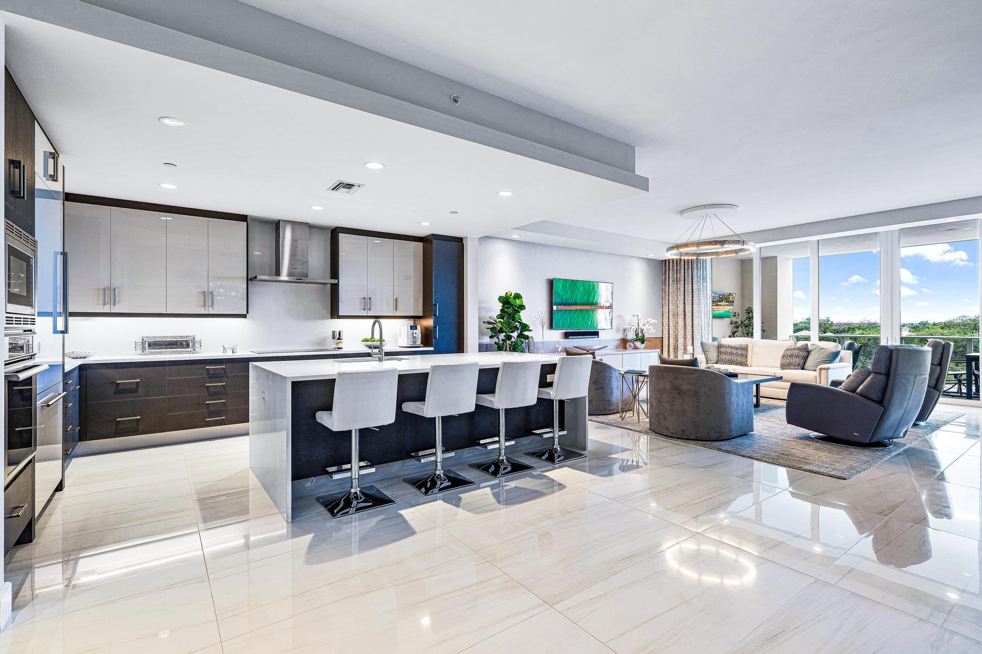 AZURE CONDO - Residential