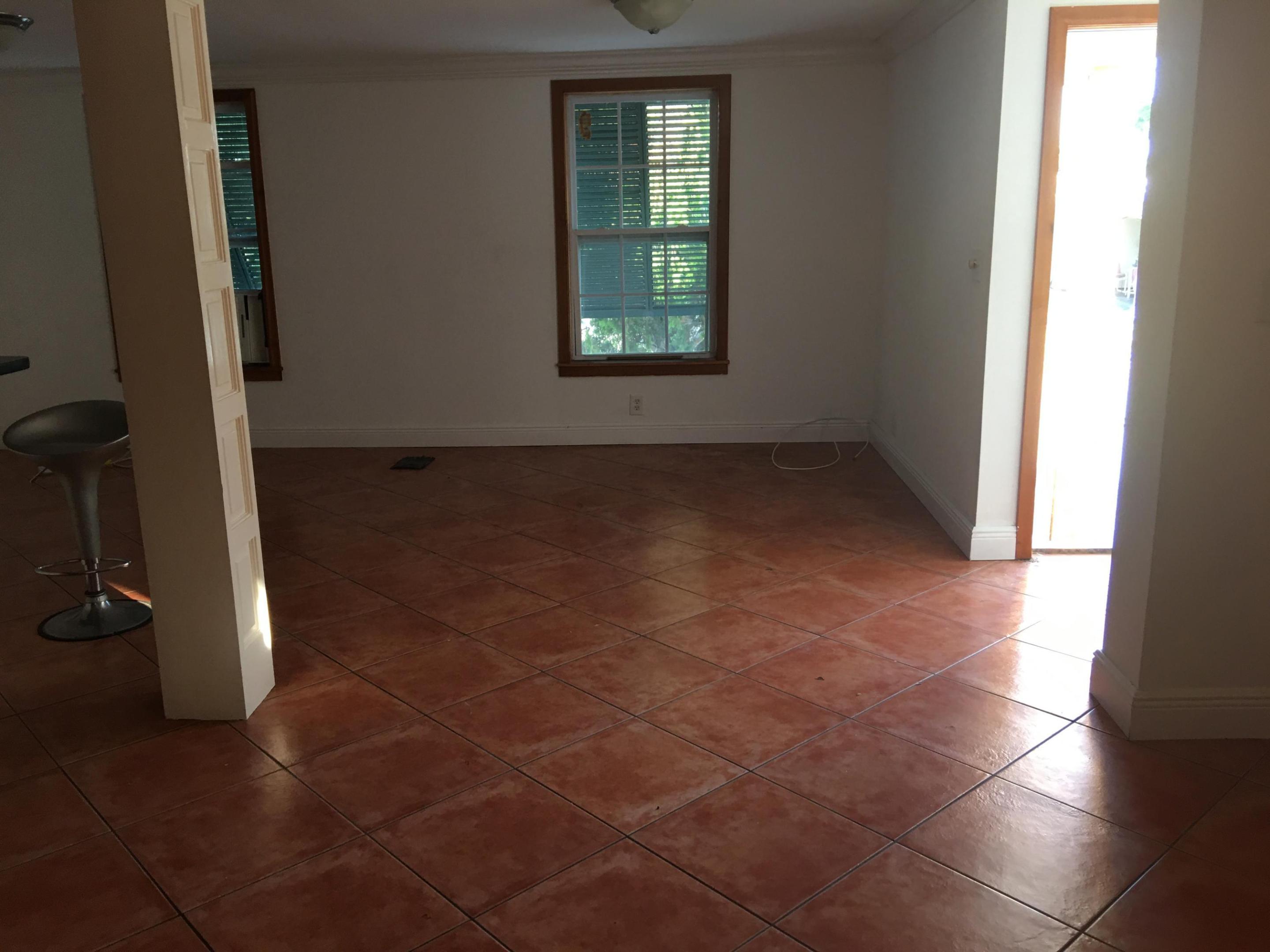 2911 Tangerine Lane, West Palm Beach, FL, 33403/$175,000 1 2911 Tangerine Lane