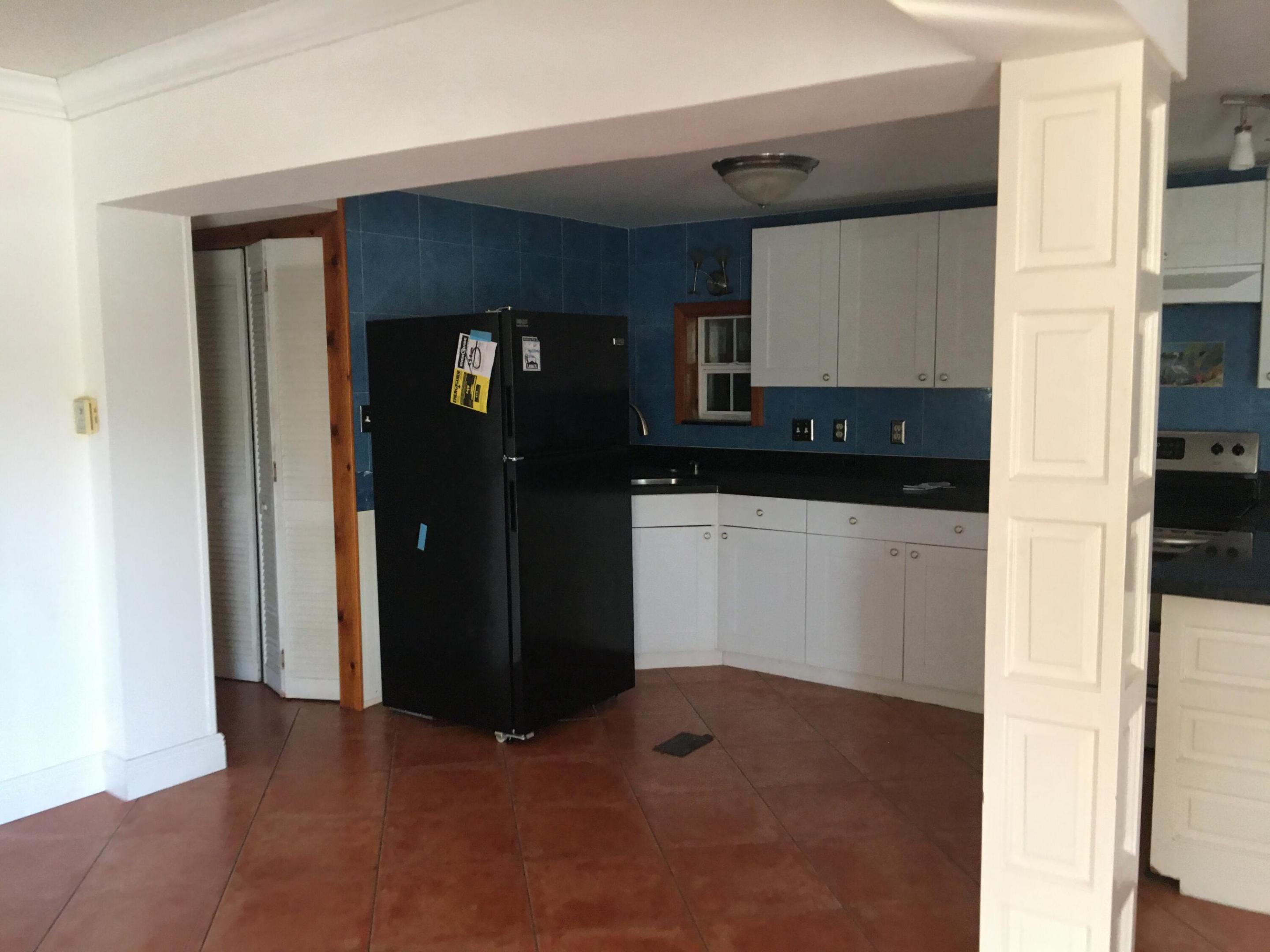 2911 Tangerine Lane, West Palm Beach, FL, 33403/$175,000 2 2911 Tangerine Lane