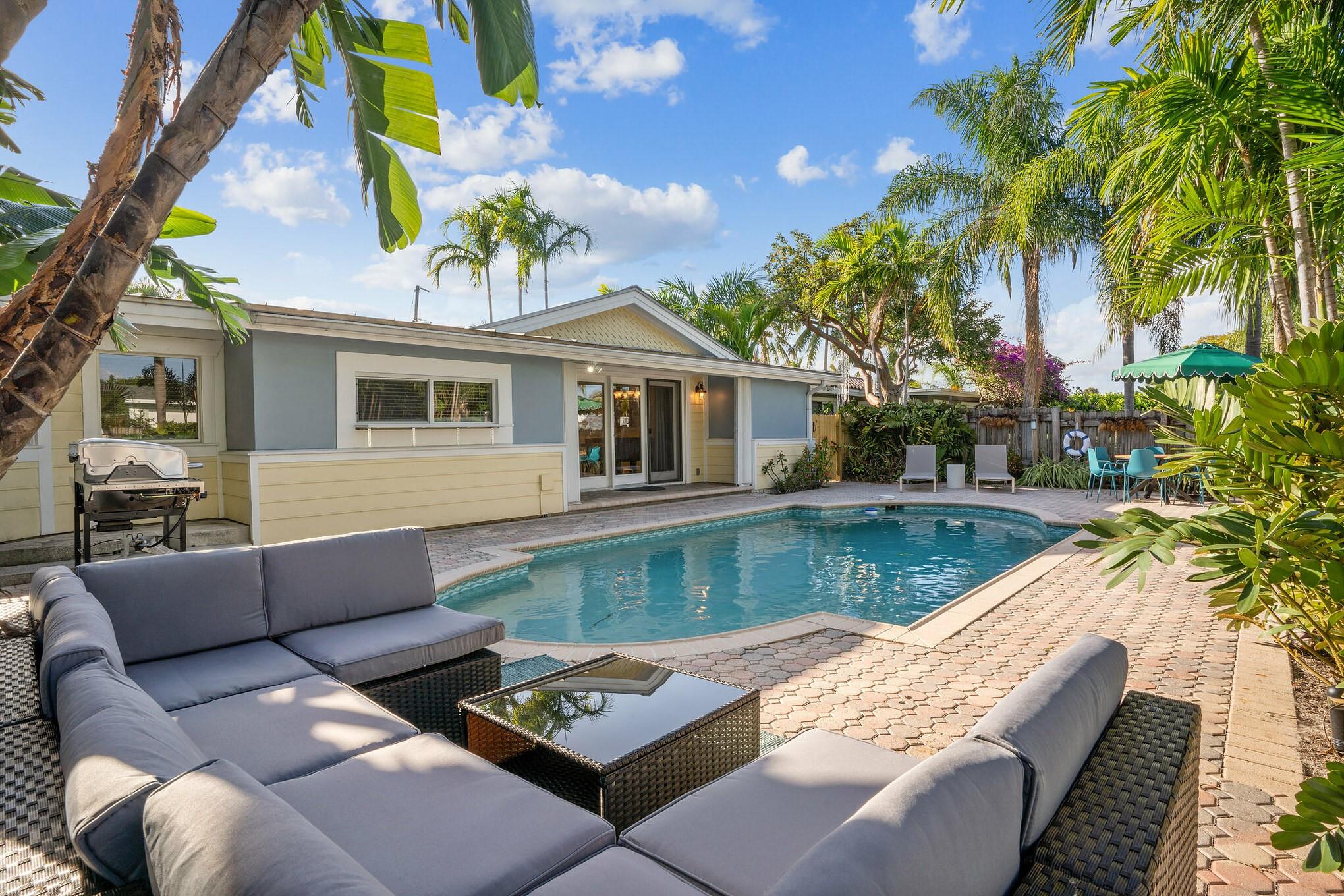 Santamaria Harbor 28-27 B - Residential