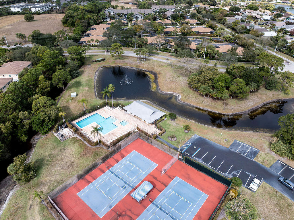 6236 SE Monticello Terrace 7-C