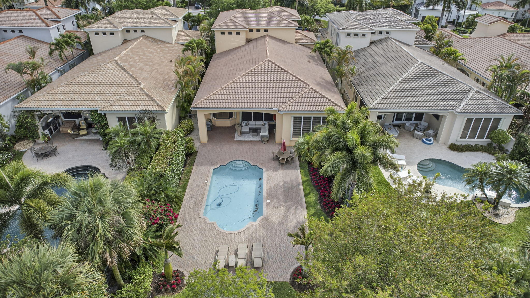 MIRASOL PAR 16 - Residential