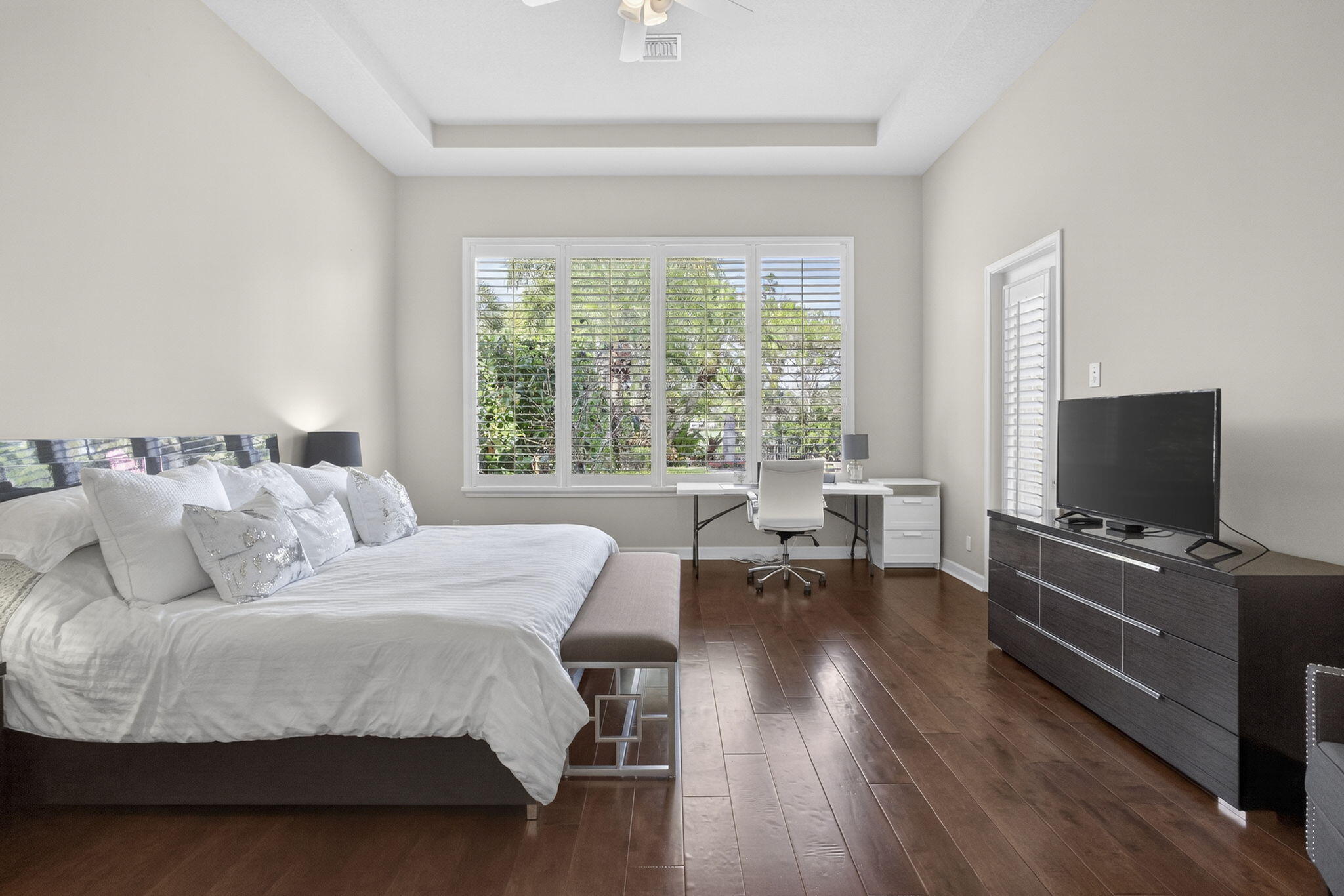 MIRASOL PAR 16 - Residential